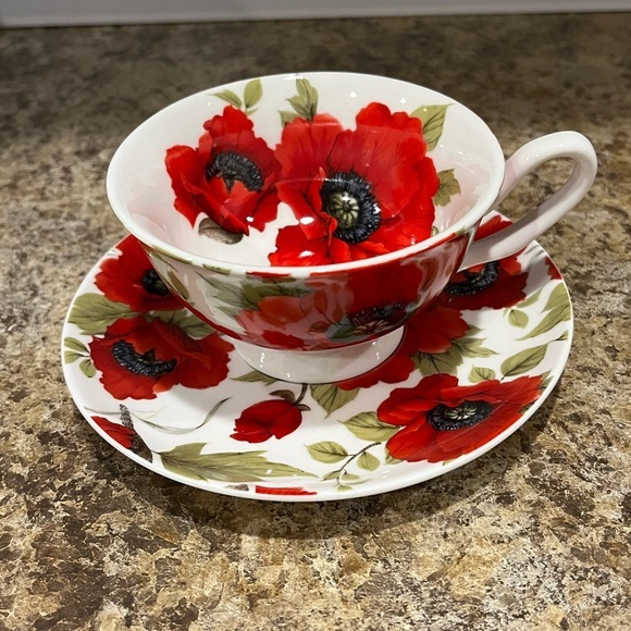Gracie China Other - Gracie China Red Poppy Tea Cup By Coastline Imports